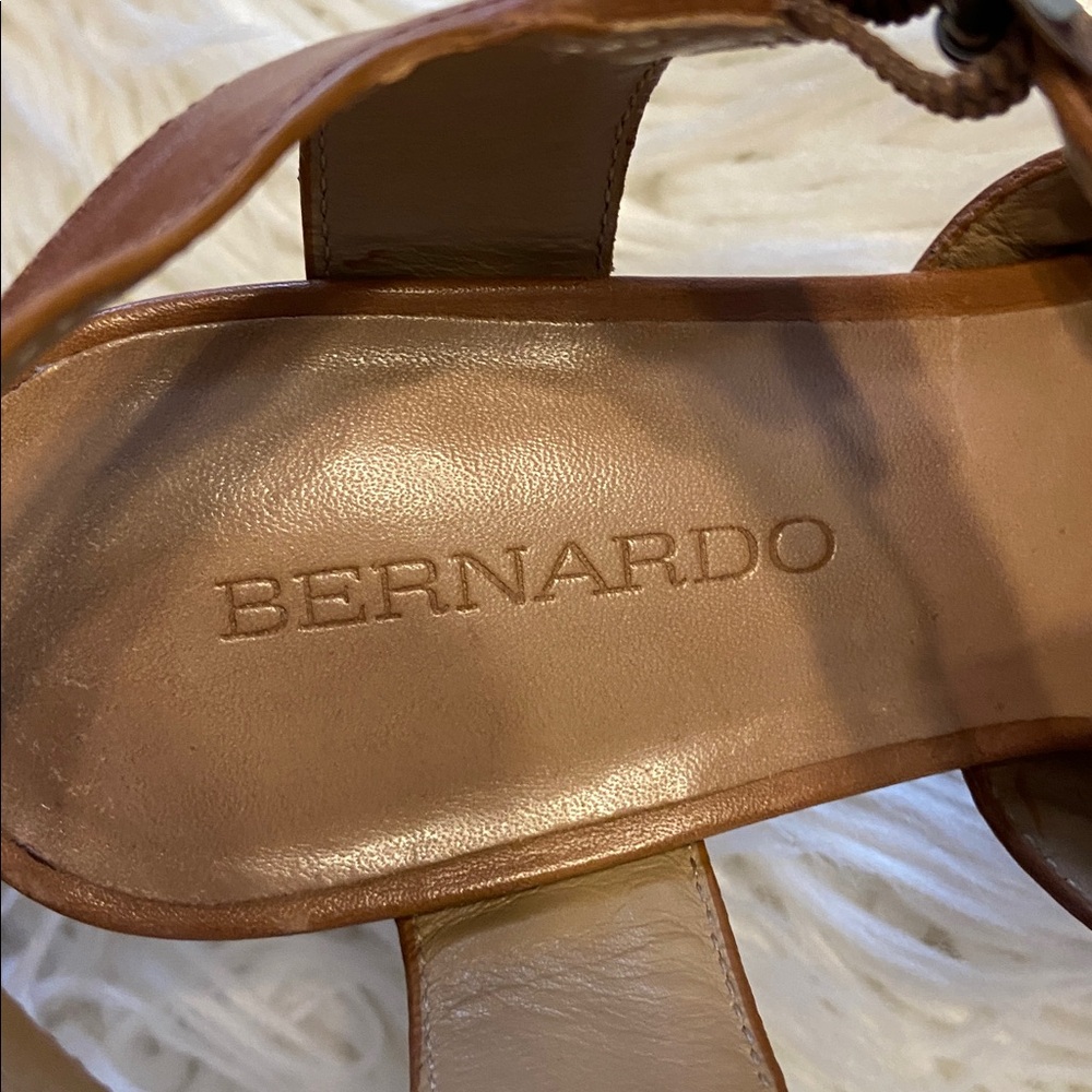 Bernardo Brown  Leather Block Heel Sandals size 7.5 excellent condition - Picture 5 of 12